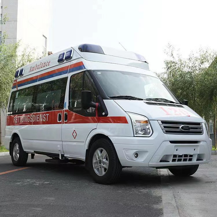 香洲行动不便者长途救护车租赁：安全转运的核心注意事项​